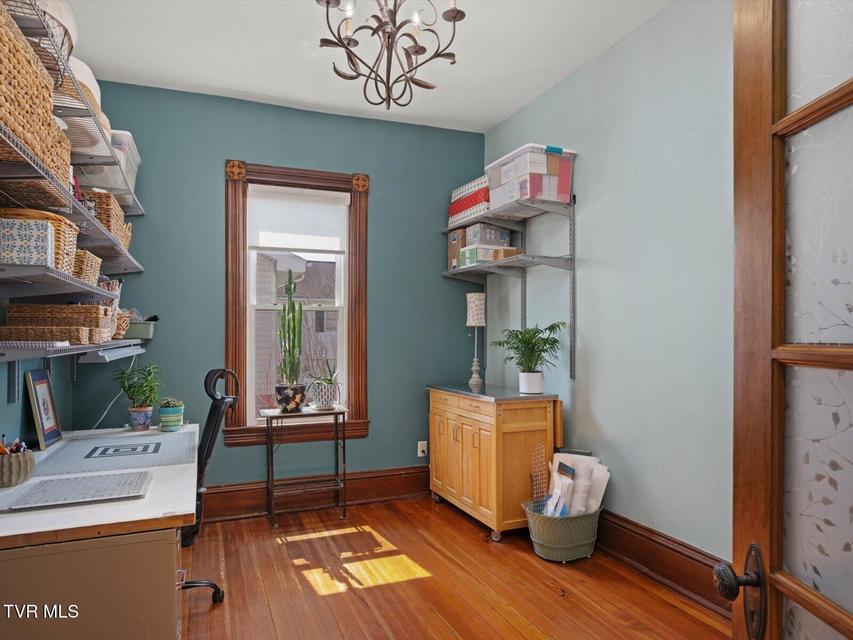 Photo #23: 920 Pennsylvania Avenue