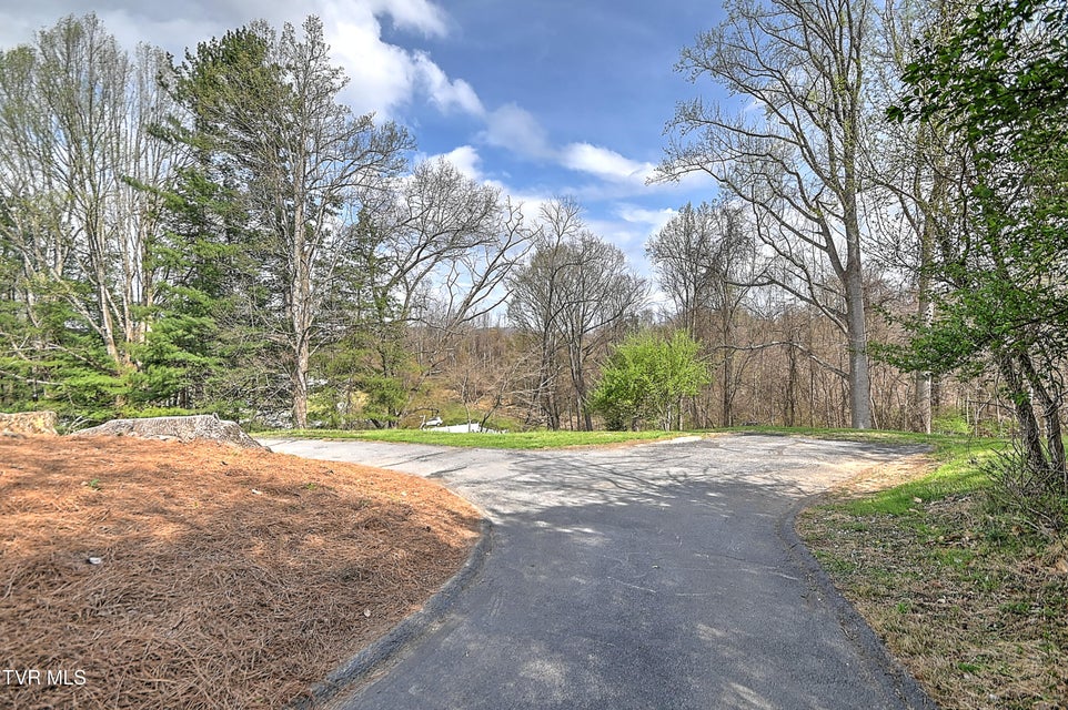 Photo #54: 525 Cheyenne Road