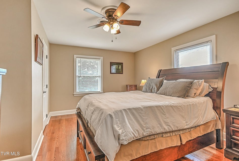 Photo #29: 525 Cheyenne Road