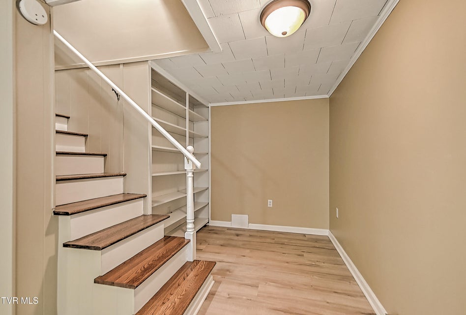 Photo #34: 525 Cheyenne Road