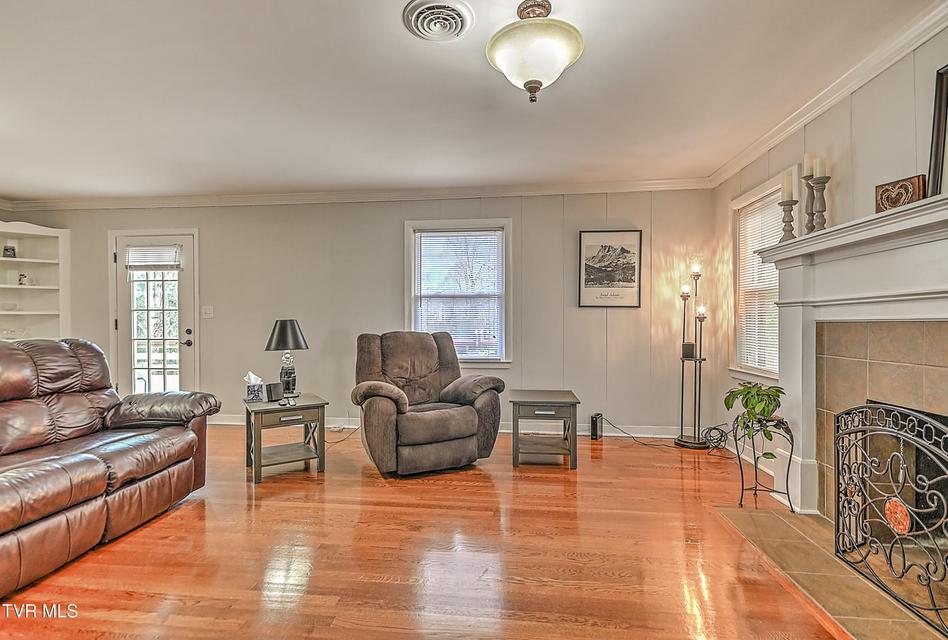 Photo #7: 525 Cheyenne Road