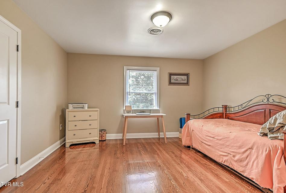 Photo #26: 525 Cheyenne Road