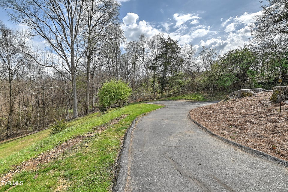 Photo #49: 525 Cheyenne Road