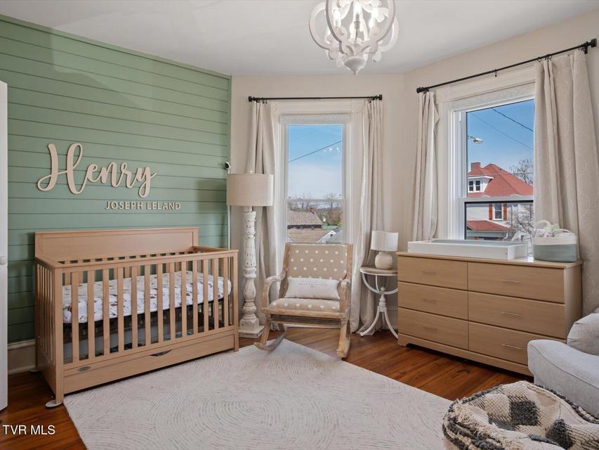 Photo #28: 920 Pennsylvania Avenue