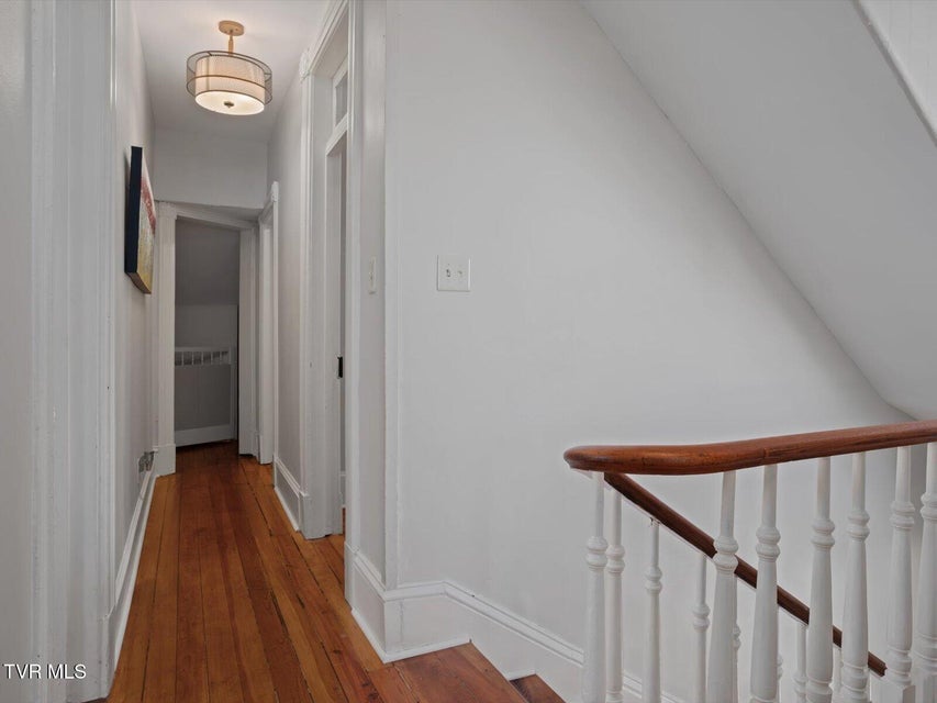 Photo #31: 920 Pennsylvania Avenue