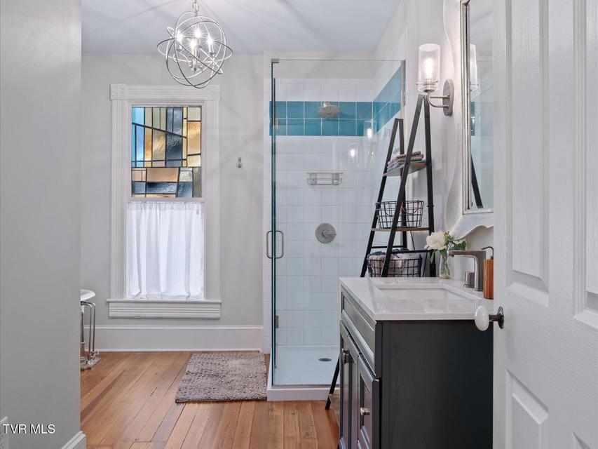 Photo #35: 920 Pennsylvania Avenue