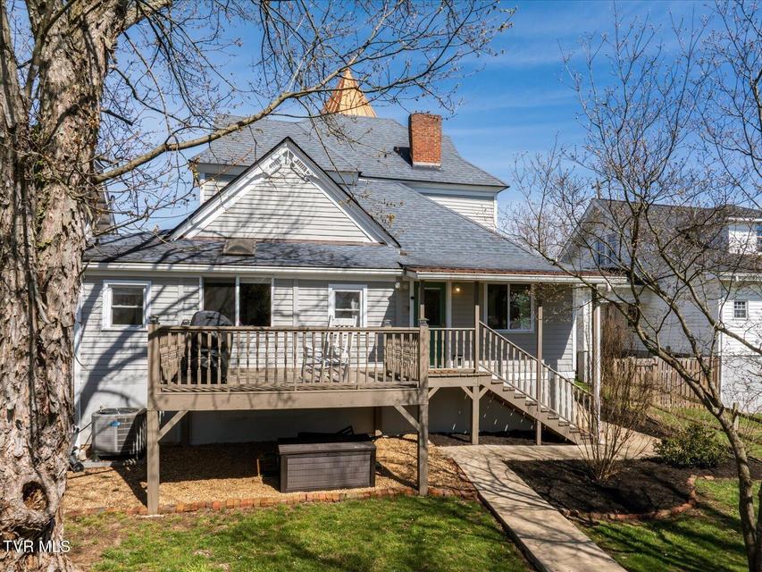 Photo #45: 920 Pennsylvania Avenue