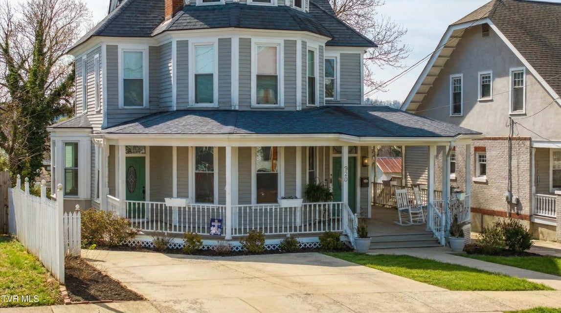 Photo #62: 920 Pennsylvania Avenue