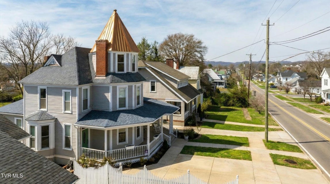 Photo #55: 920 Pennsylvania Avenue