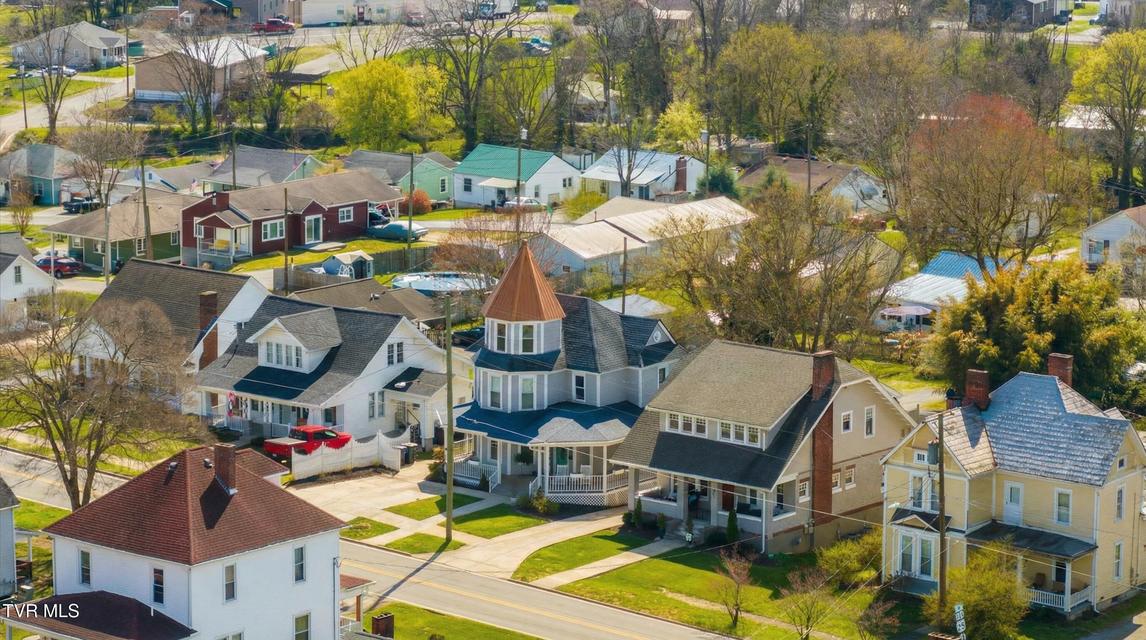 Photo #58: 920 Pennsylvania Avenue