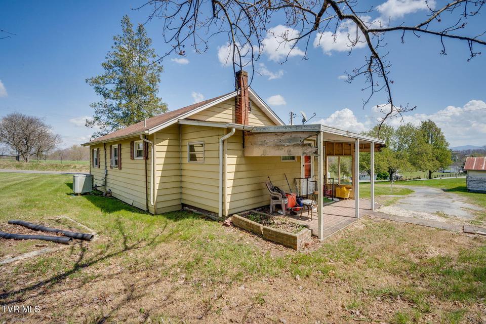 Photo #11: 252 Highway 81 