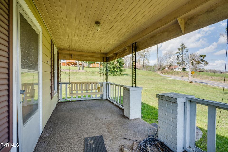 Photo #4: 252 Highway 81 