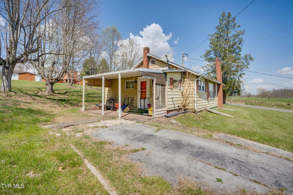 Photo #14: 252 Highway 81 