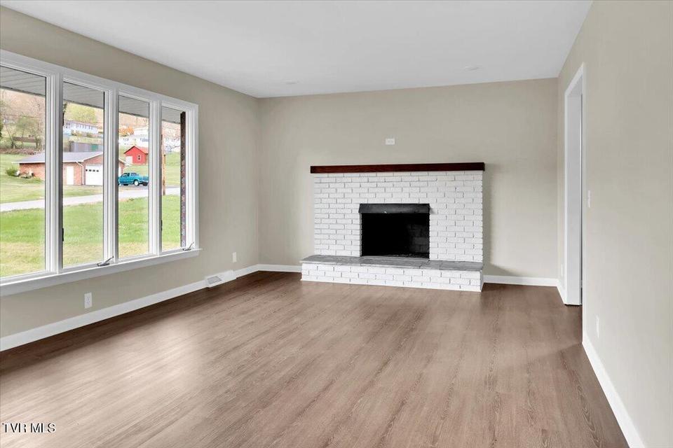 Photo #4: 1709 Belden Road