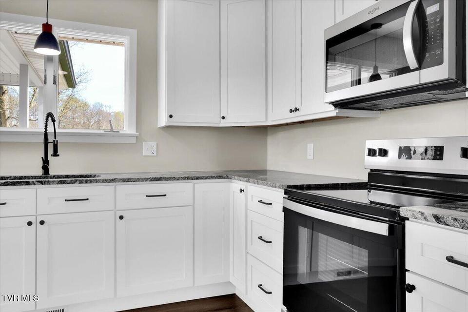 Photo #10: 1709 Belden Road