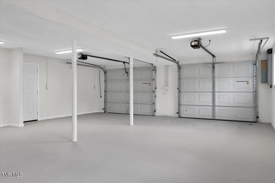 Photo #32: 1709 Belden Road