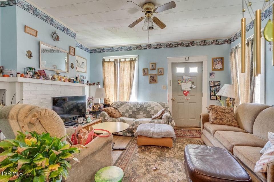 Photo #6: 311/313 Carolina Avenue