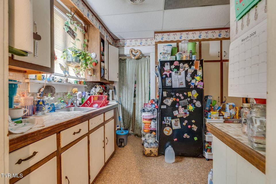 Photo #9: 311/313 Carolina Avenue