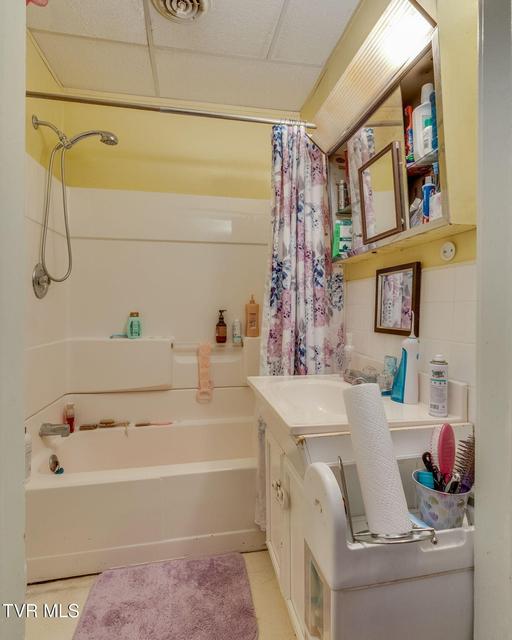 Photo #17: 311/313 Carolina Avenue