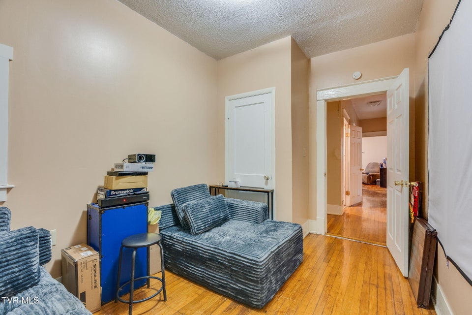 Photo #31: 311/313 Carolina Avenue