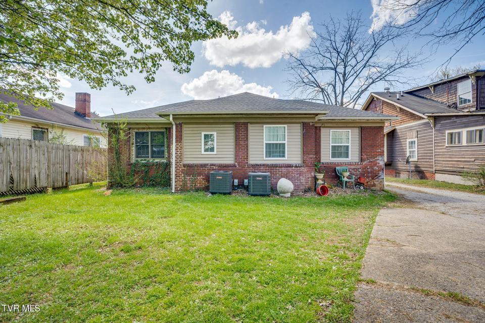 Photo #38: 311/313 Carolina Avenue