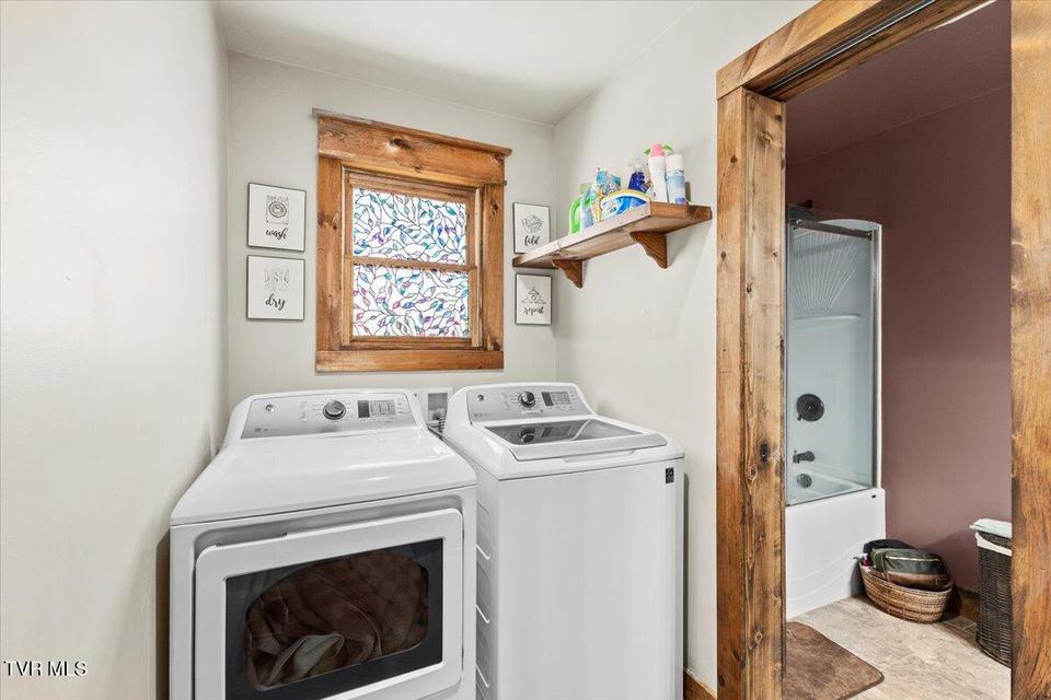 Photo #32: 4014 Callalantee Drive