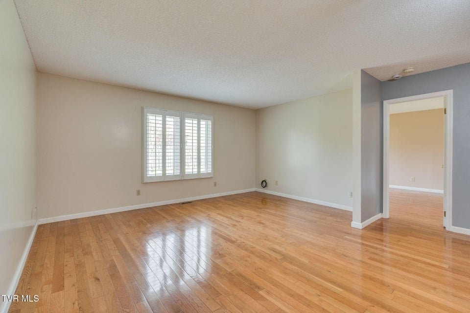 Photo #11: 405 Manor Drive