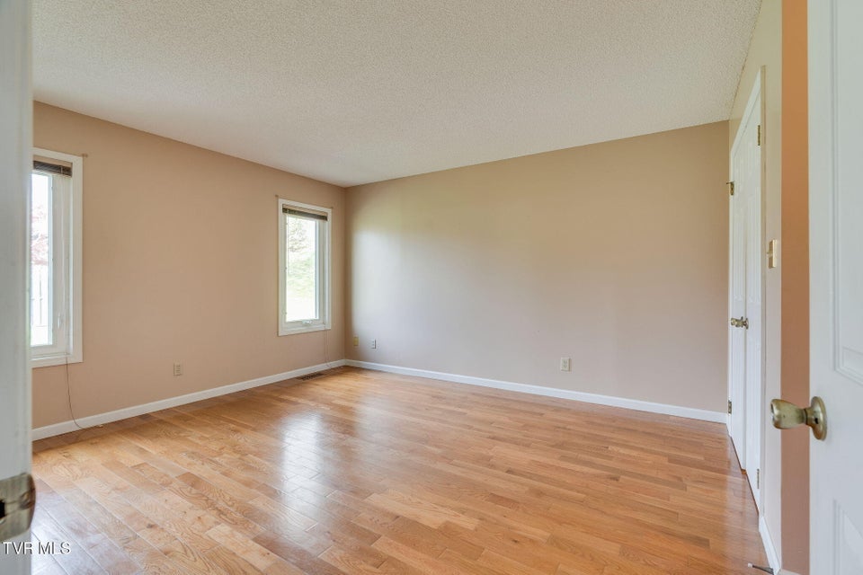 Photo #18: 405 Manor Drive