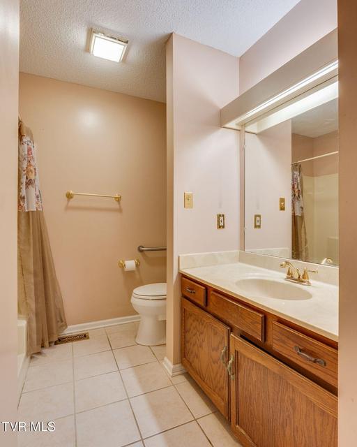 Photo #21: 405 Manor Drive