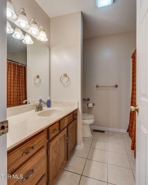 Photo #24: 405 Manor Drive