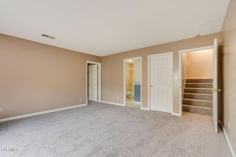 Photo #28: 405 Manor Drive