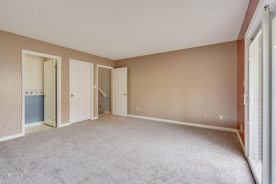 Photo #29: 405 Manor Drive