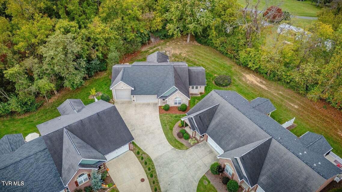 Photo #33: 205 Bridgewater Court