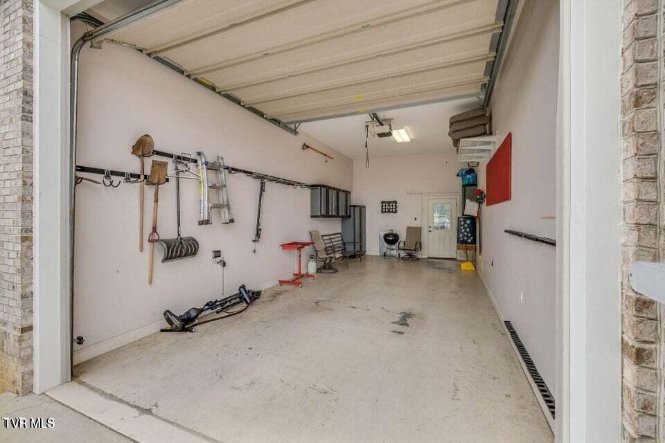 Photo #28: 205 Bridgewater Court