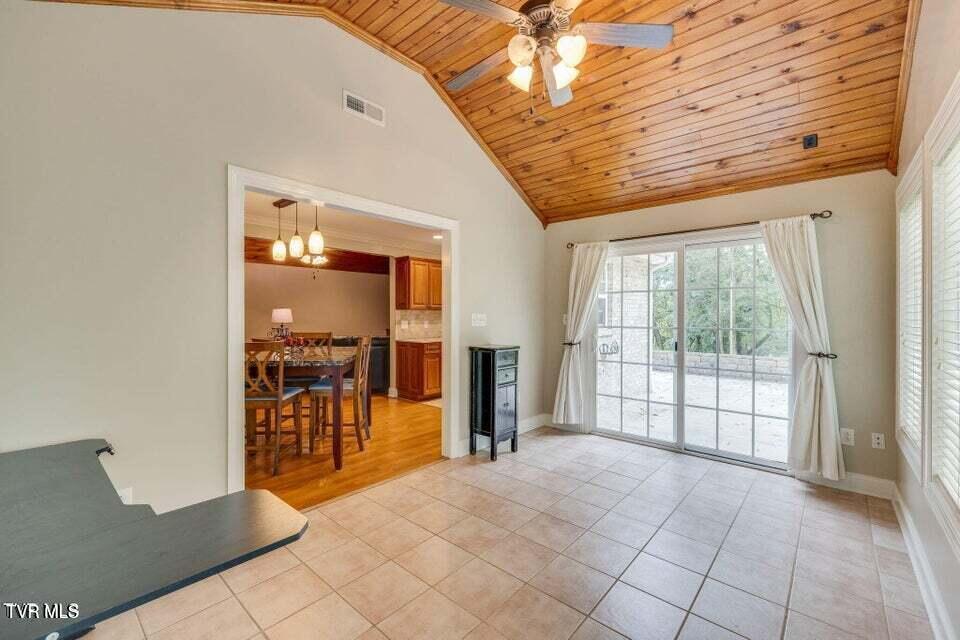 Photo #12: 205 Bridgewater Court