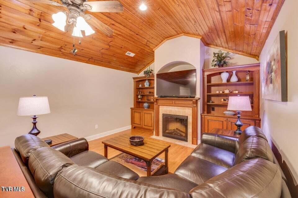 Photo #6: 205 Bridgewater Court