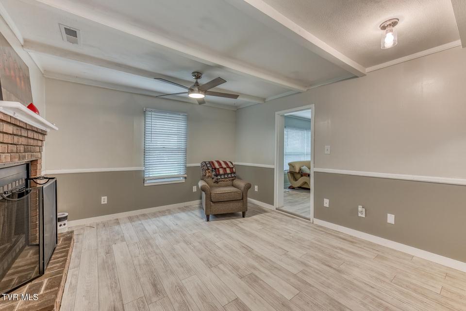 Photo #10: 441 Mimosa Street