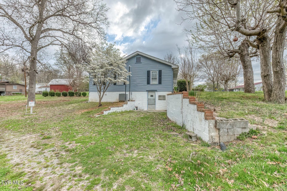 Photo #25: 441 Mimosa Street