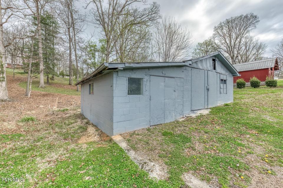 Photo #32: 441 Mimosa Street