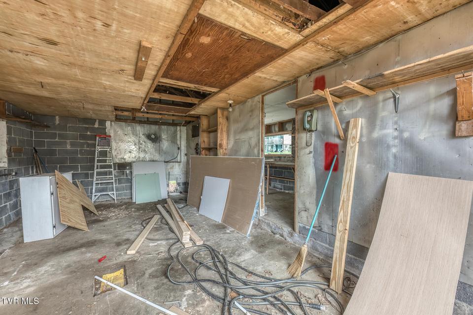 Photo #33: 441 Mimosa Street