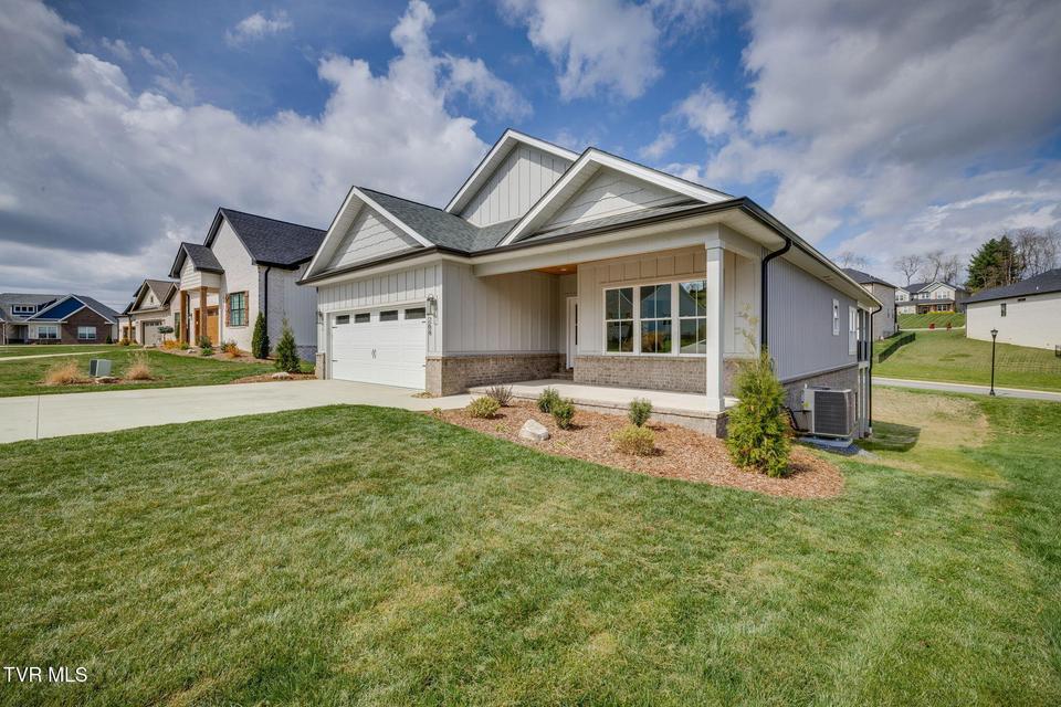 Photo #2: 266 Winston Place