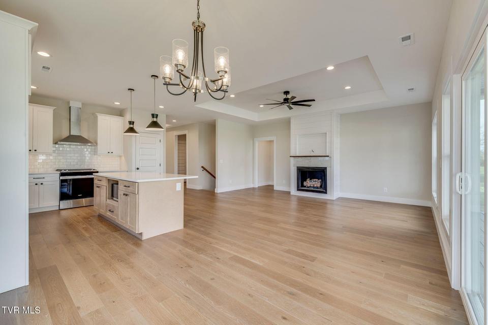 Photo #13: 266 Winston Place