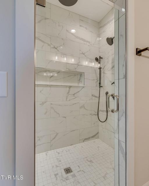 Photo #23: 266 Winston Place