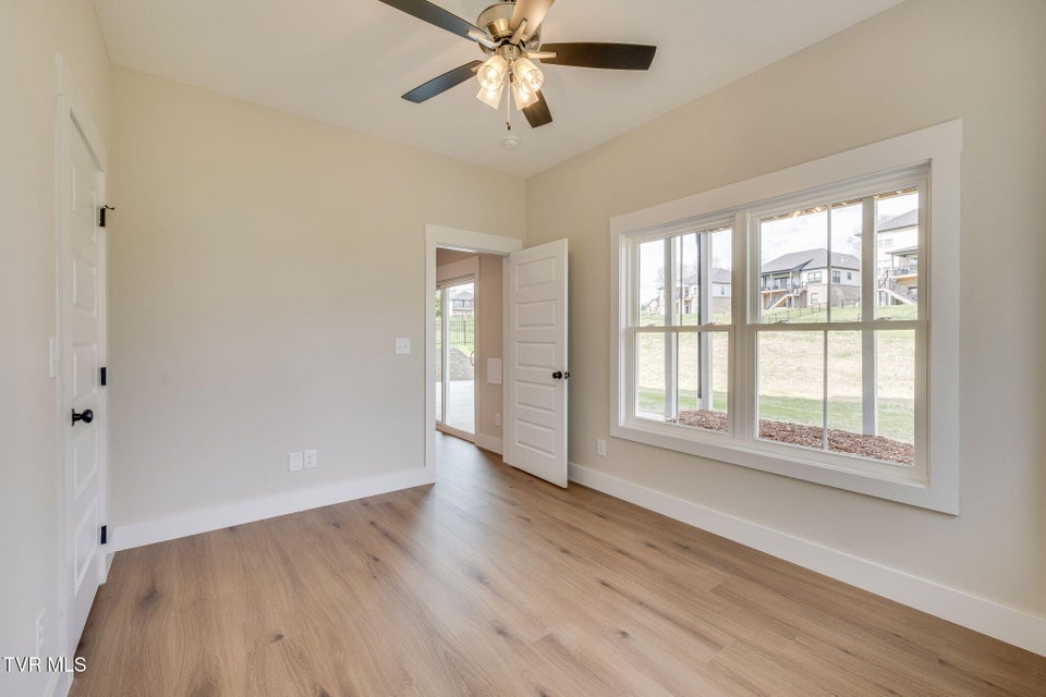 Photo #37: 266 Winston Place