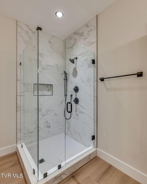 Photo #40: 266 Winston Place