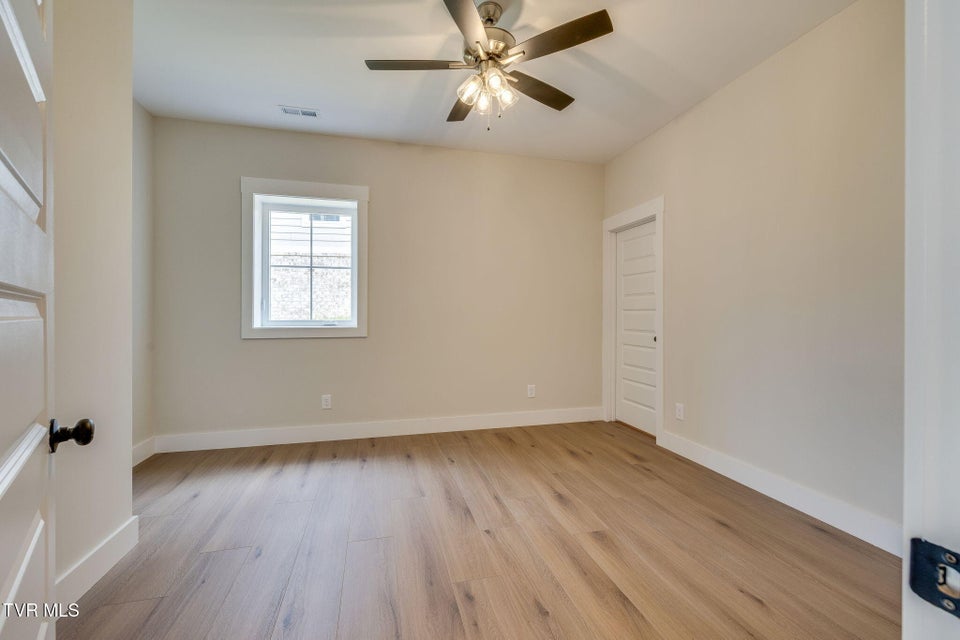 Photo #41: 266 Winston Place