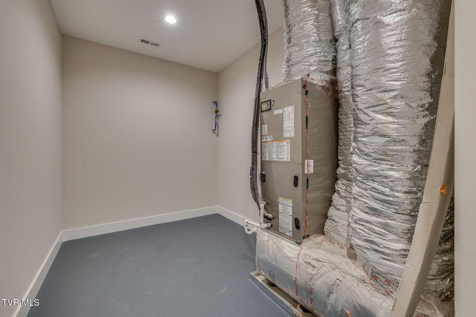 Photo #46: 266 Winston Place