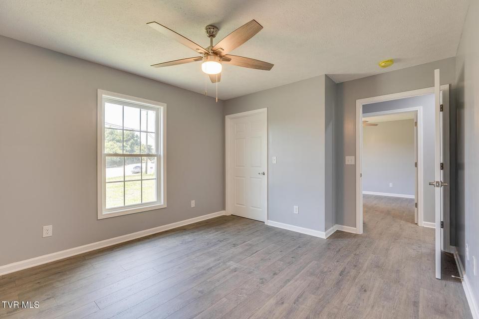 Photo #12: 104 Woodmont Avenue