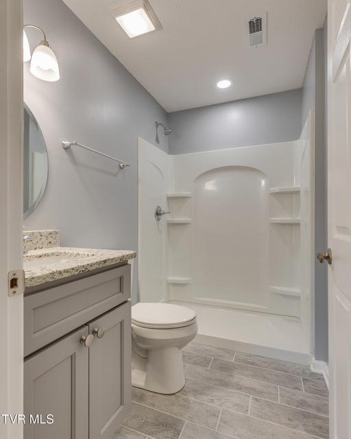 Photo #14: 104 Woodmont Avenue