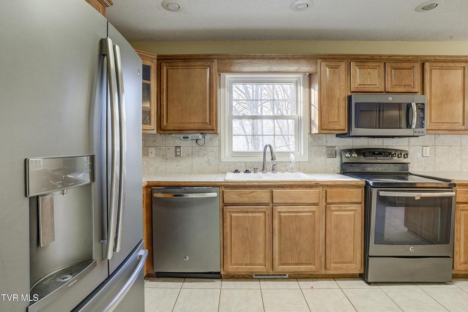 Photo #9: 144 Blue Bird Drive